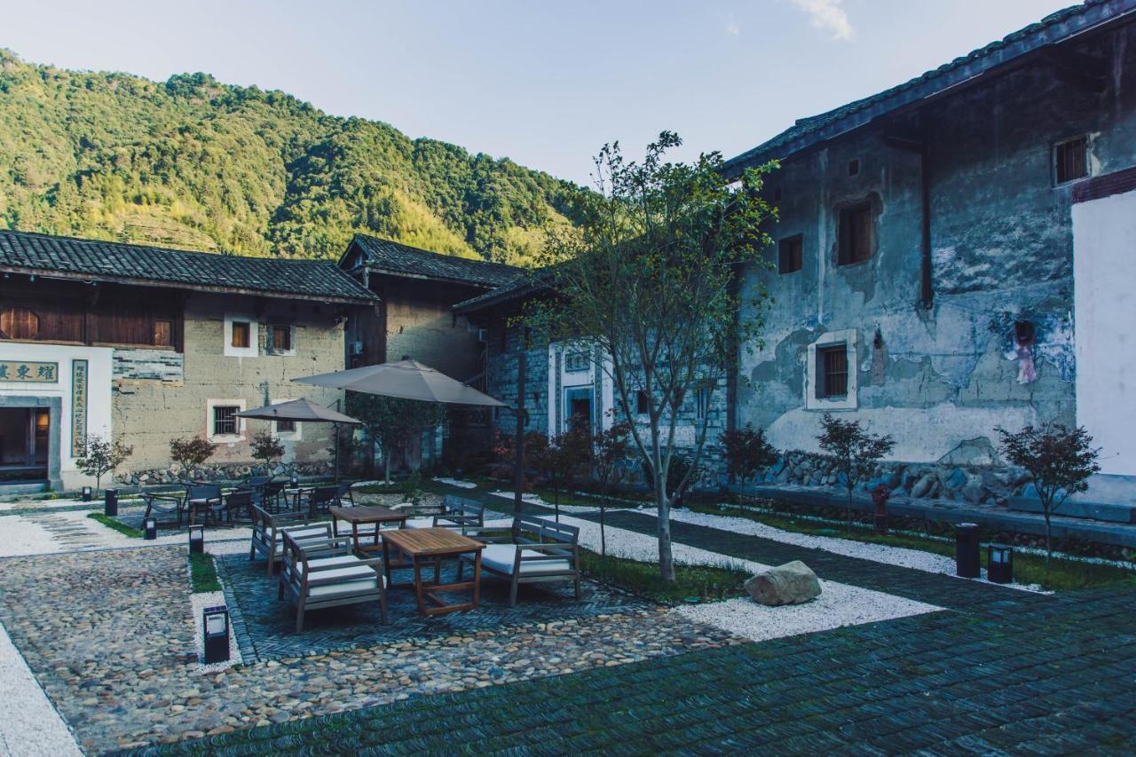 Tsingpu Tulou Retreat Hotel Zhangzhou Exterior photo
